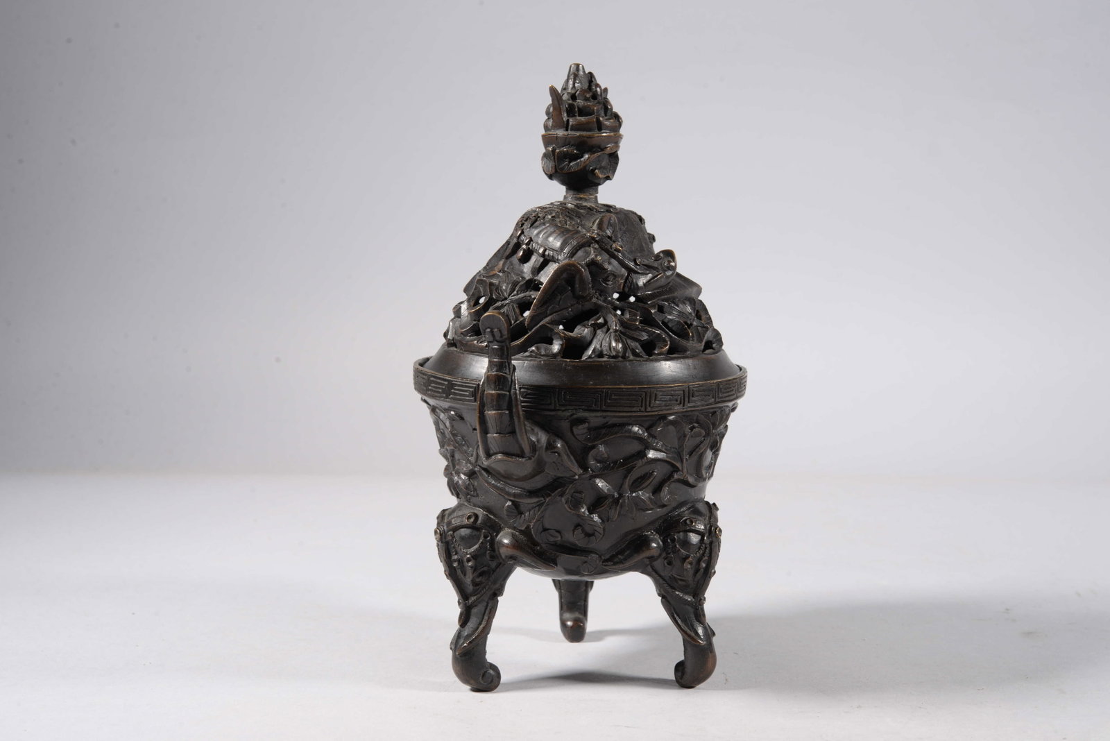 Bronze double-eared vessel - 2