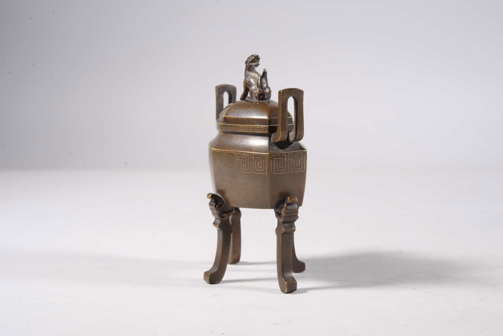 Bronze cauldron - 2