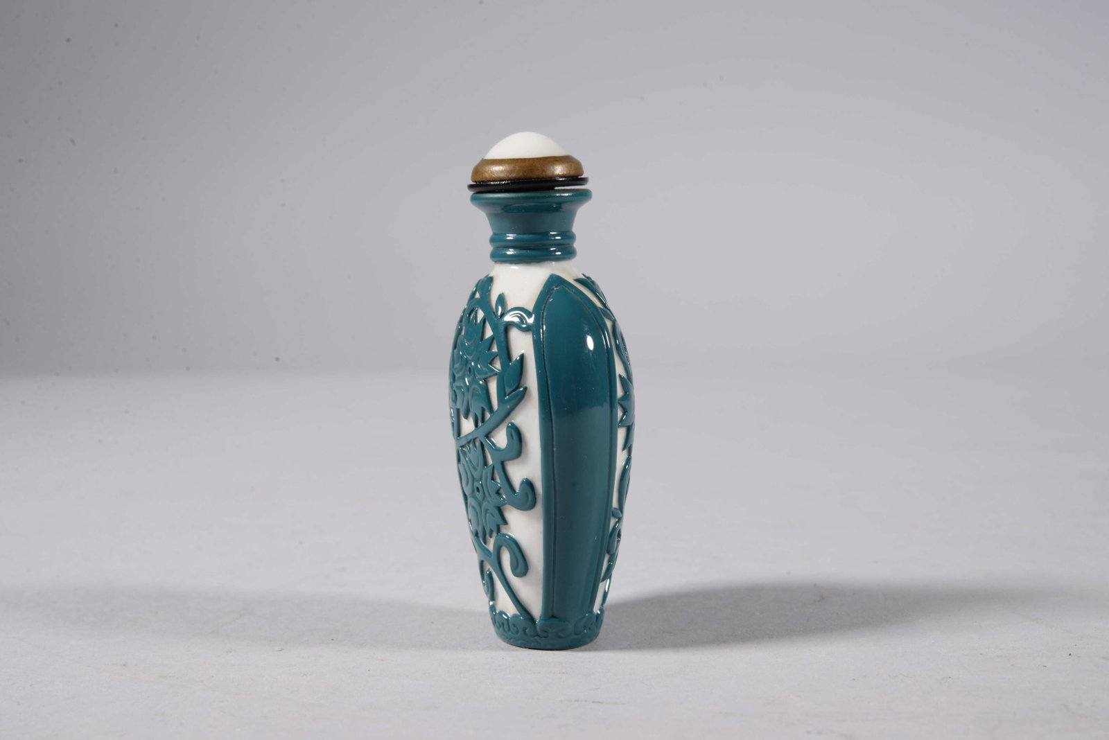 Agate snuff bottle - 2
