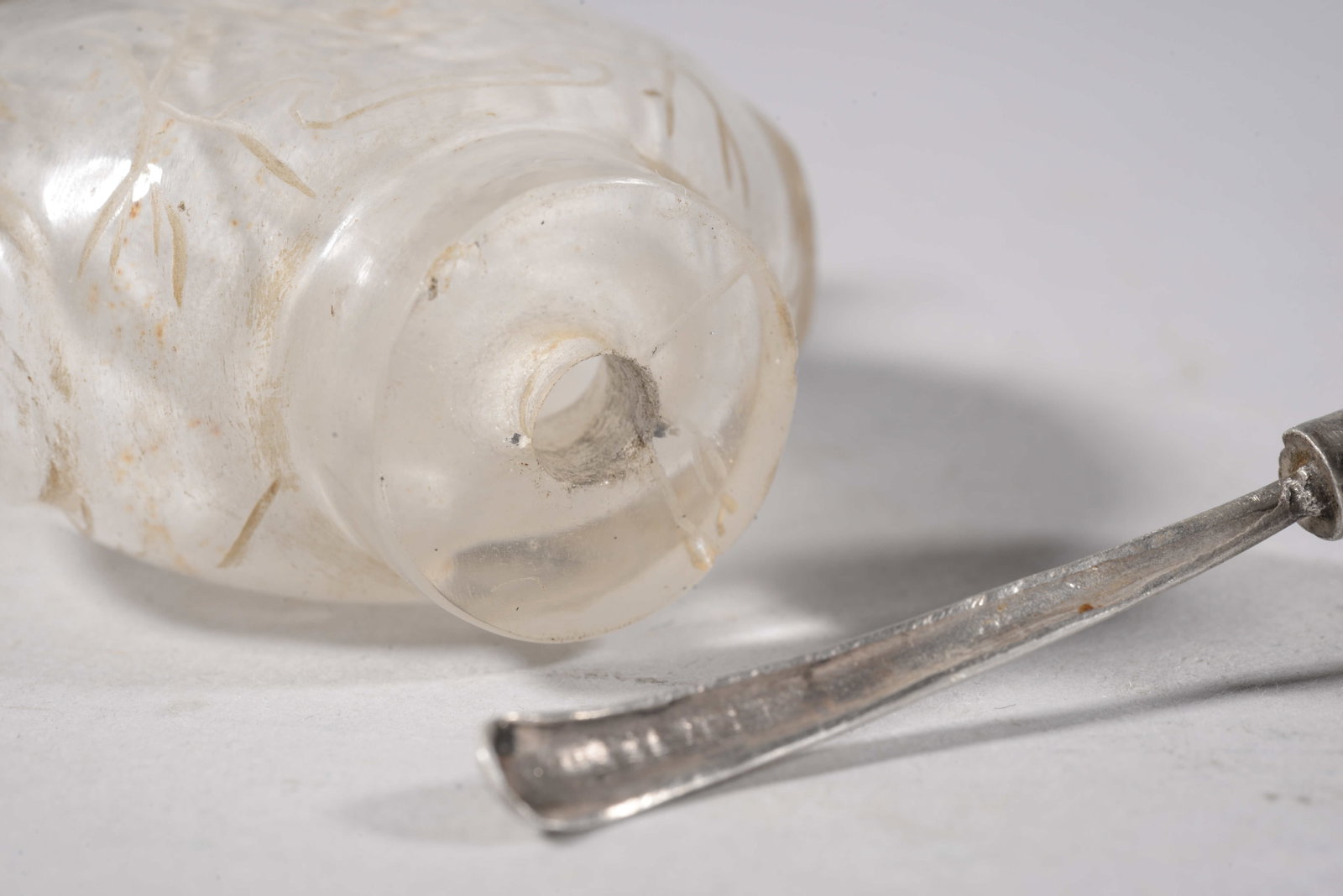 Crystal snuff bottle - 5