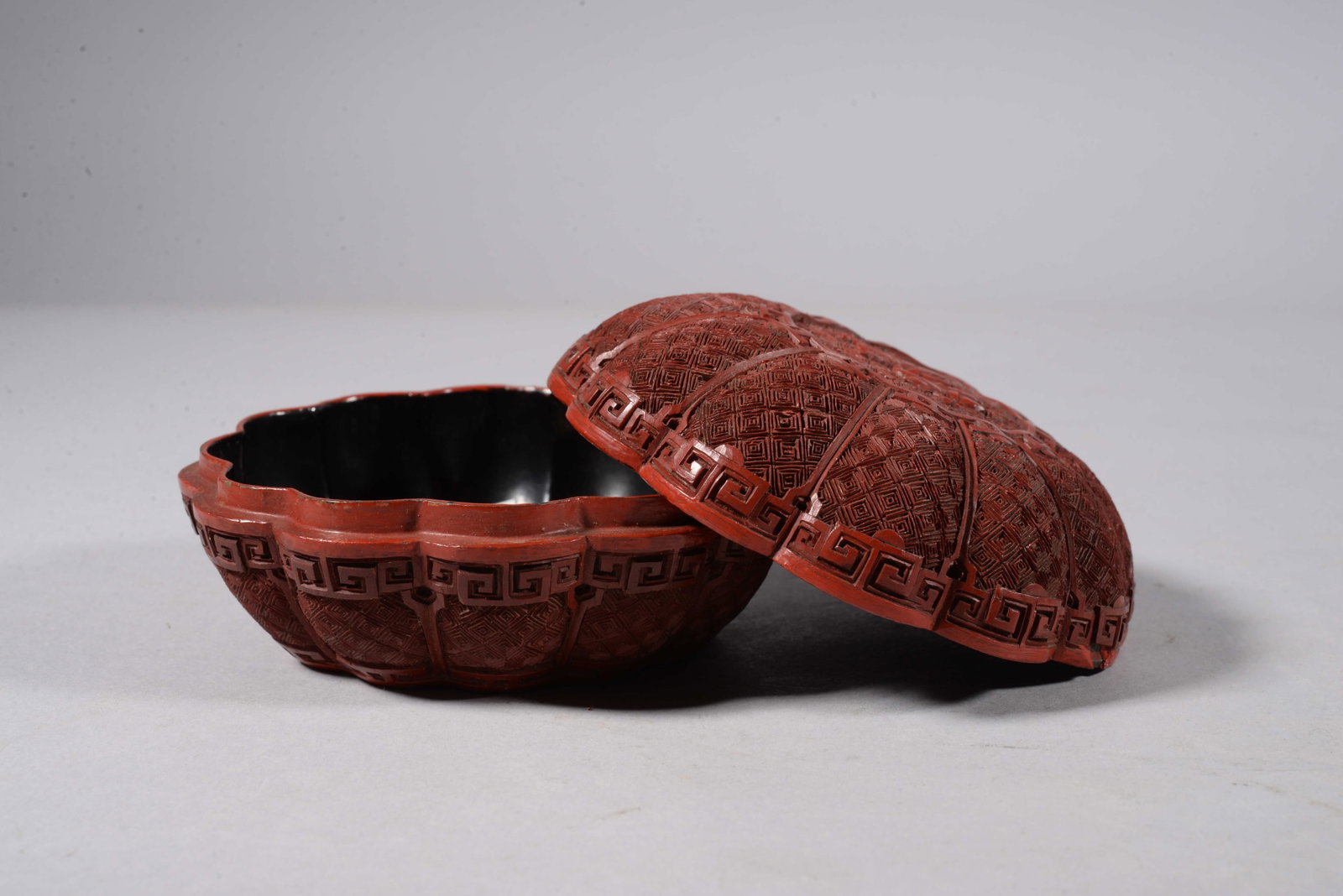Inlaid Red Cover Box - 2