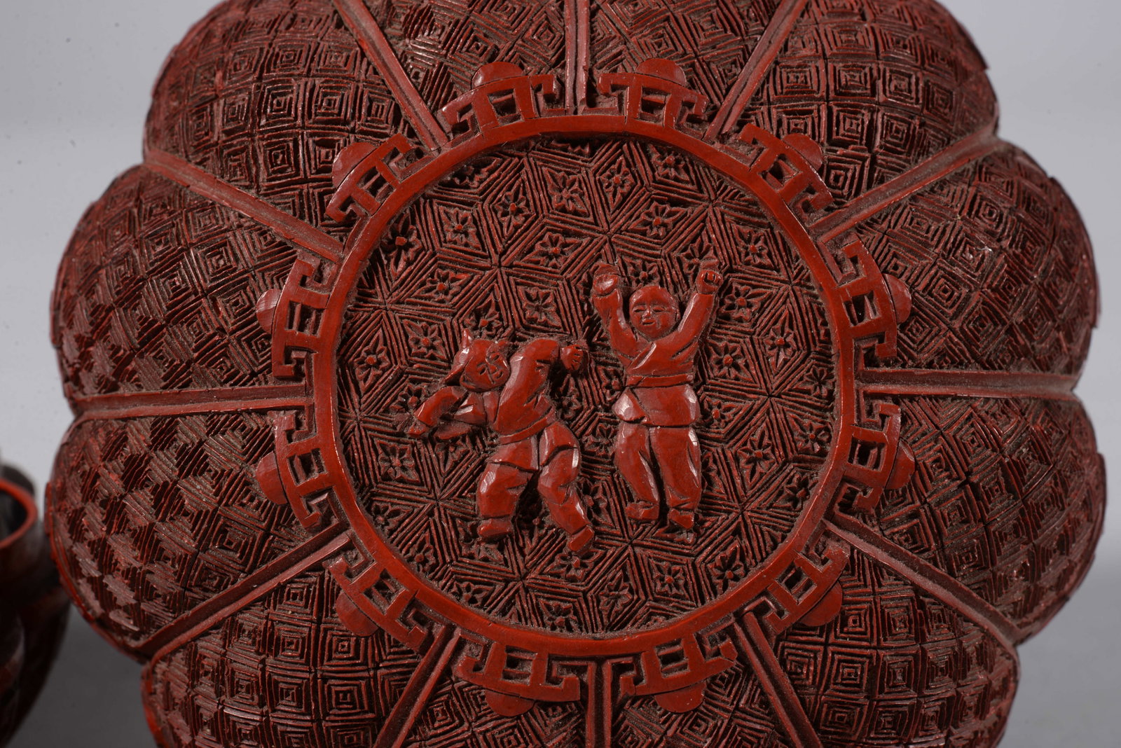 Inlaid Red Cover Box - 4