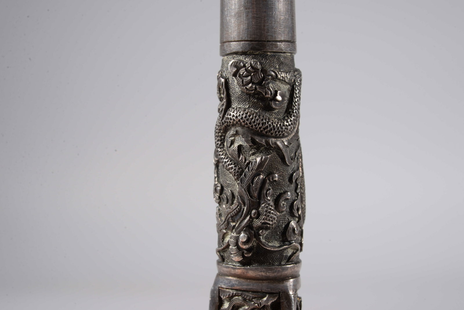 Silver dragon pattern handle - 6