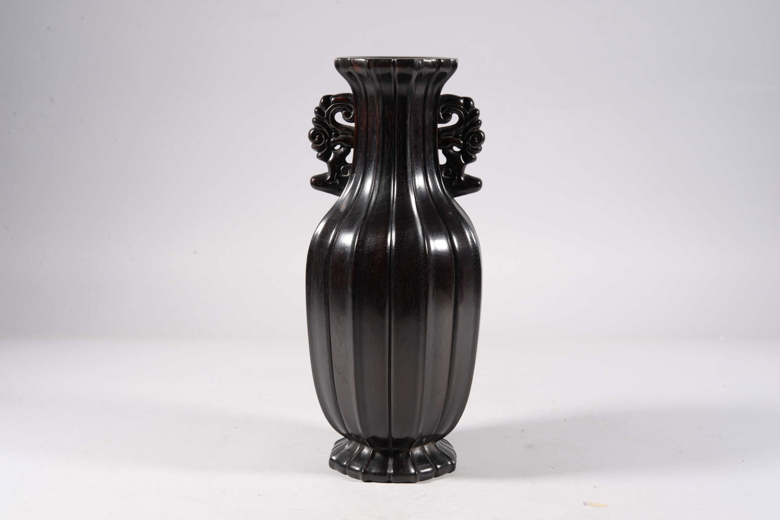 Rosewood carved rectangular-shaped bottle with double ears: 27cm*11.5cm