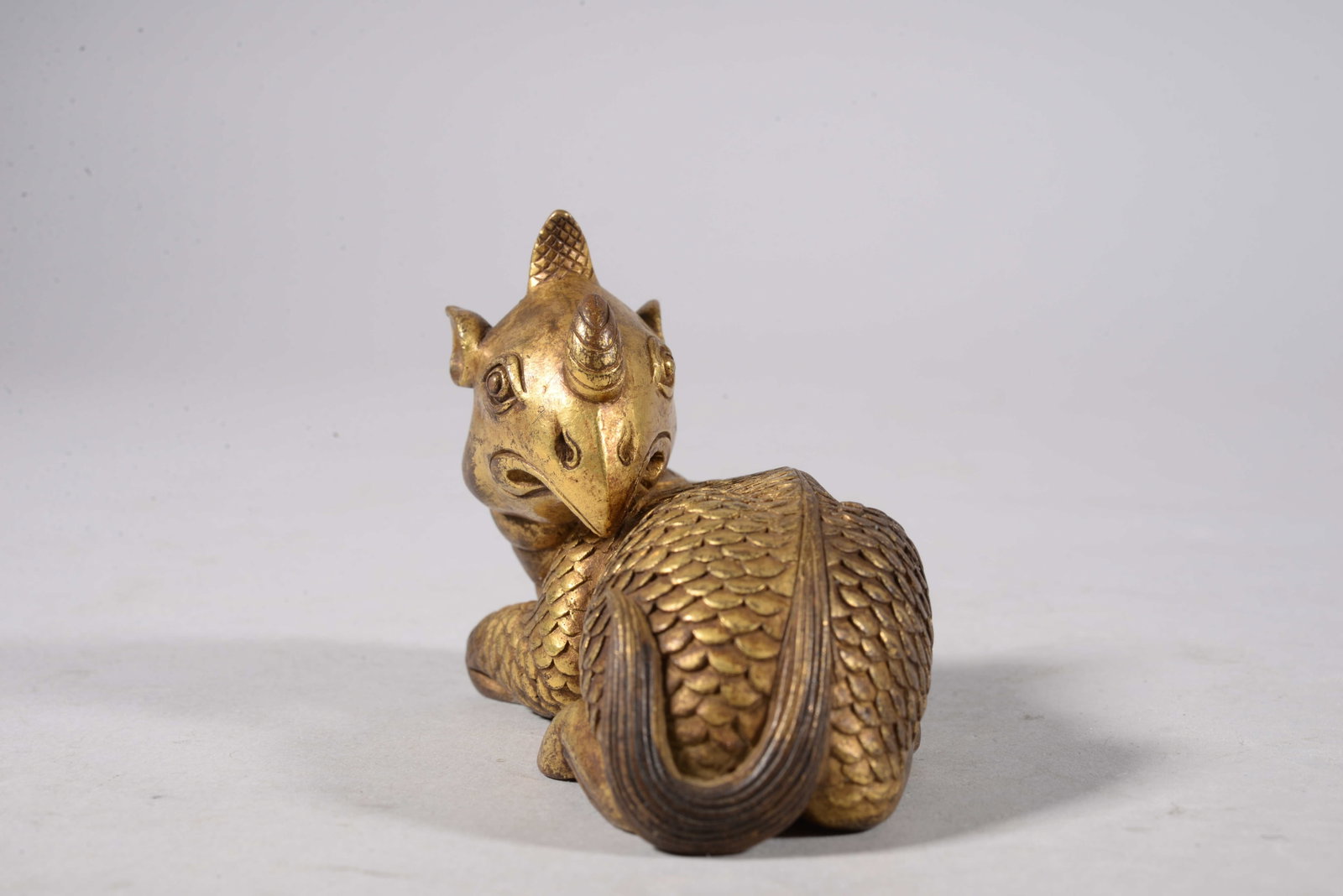 Bronze-cast gilded mythical beast figurine - 2