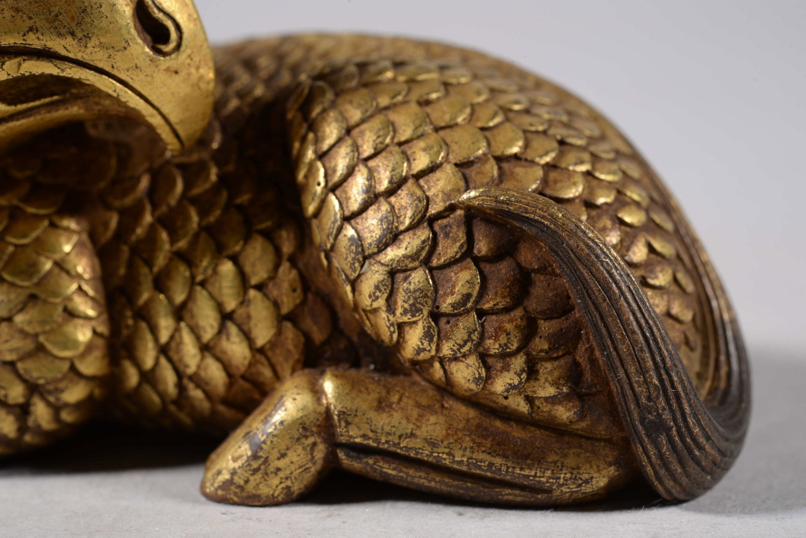 Bronze-cast gilded mythical beast figurine - 5