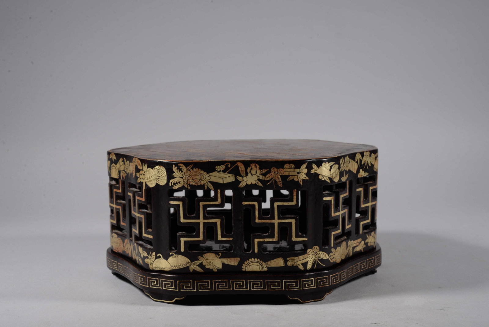 Dragon-pattern lid box - 9