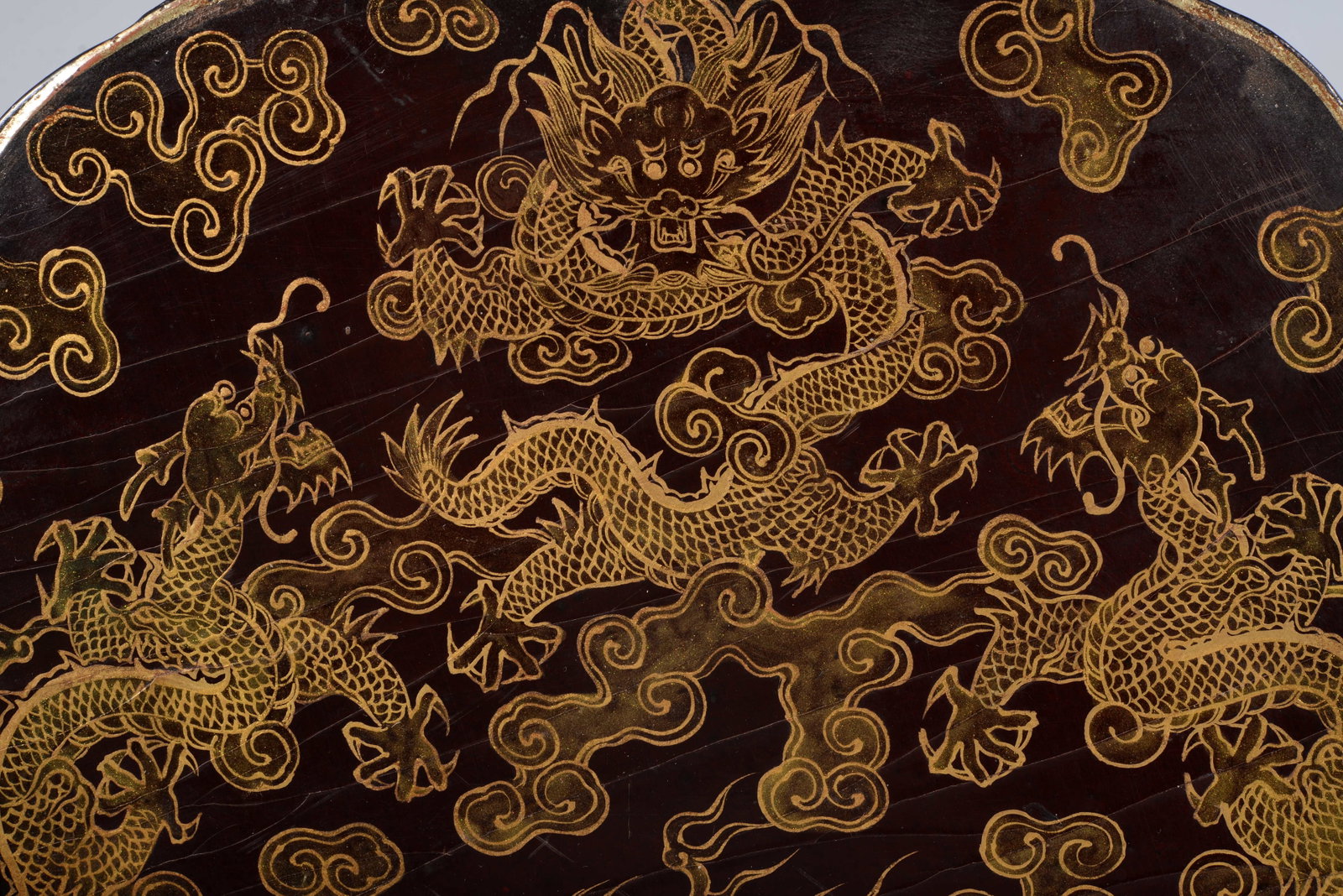 Dragon-pattern lid box - 3