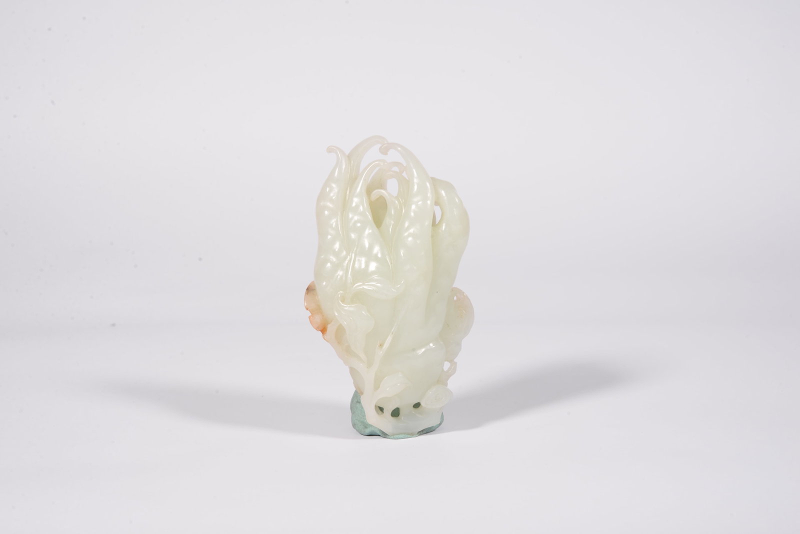 White jade Buddha hand-shaped figurine - 3