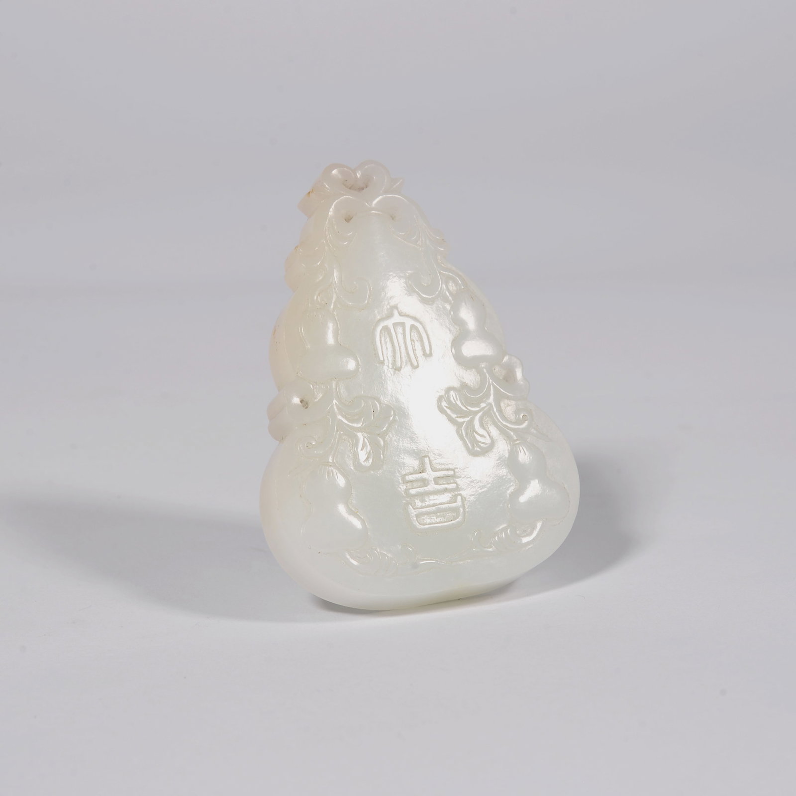 White Jade Plate: 5.8CM*4.2CM