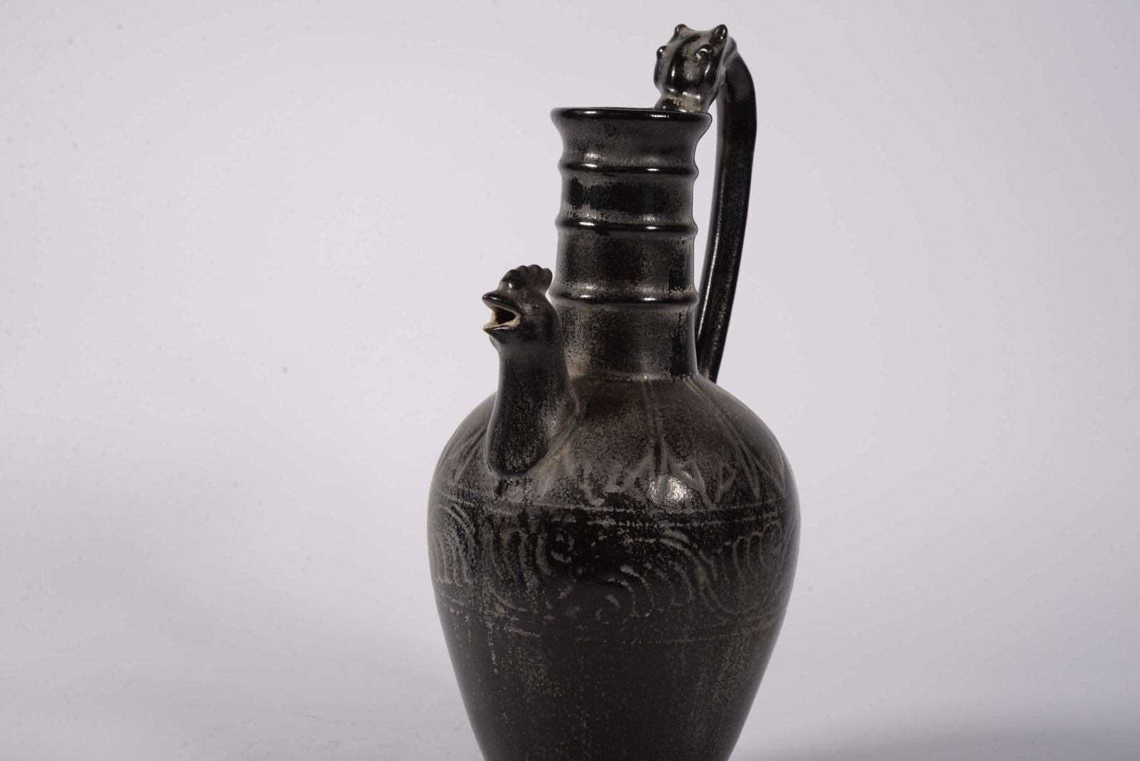 Black-glazed pot - 3