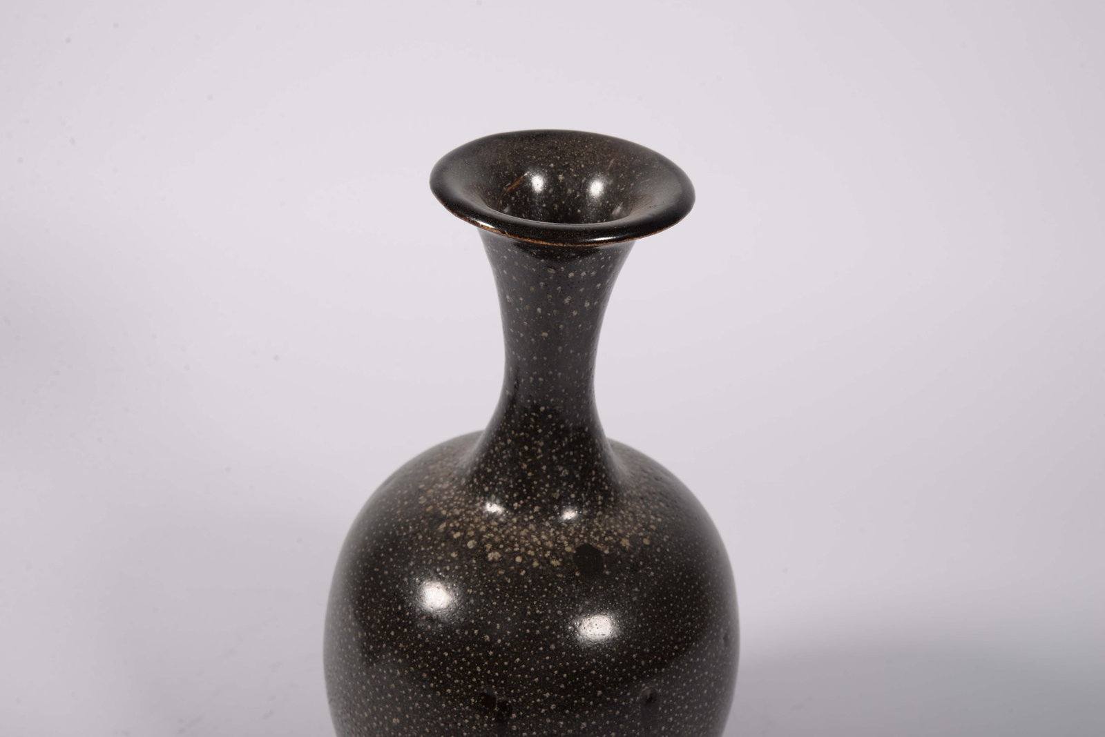 Black-glazed bottle - 3