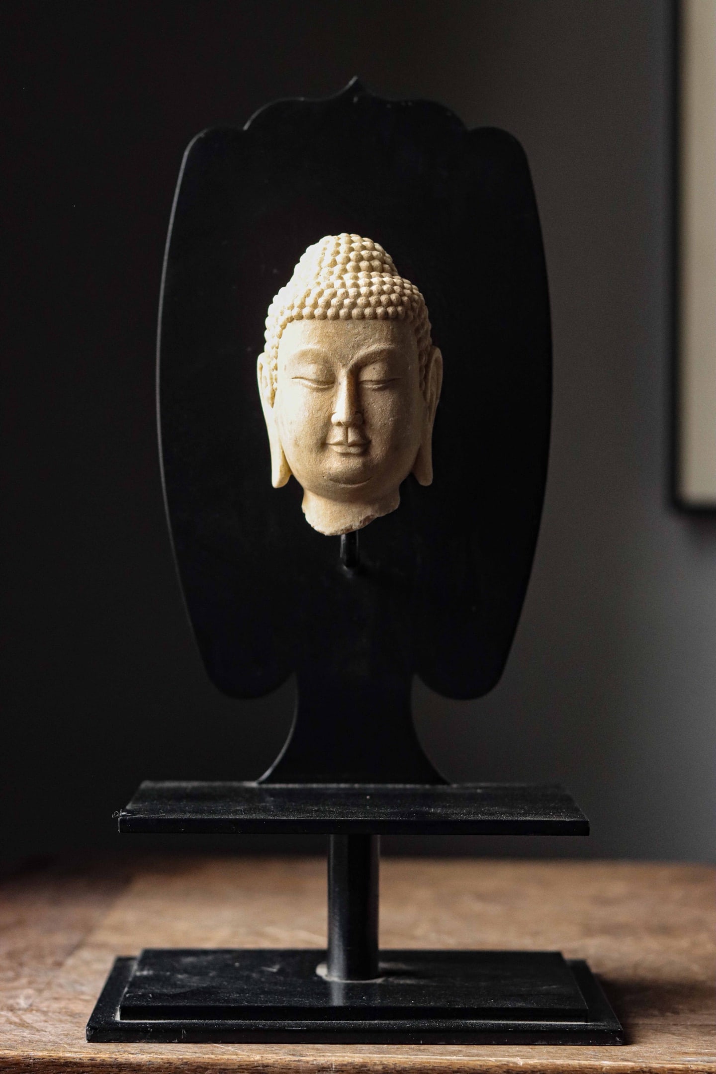 LIMESTONE BUDDHA HEADS FROM THE NORTHERN QI DYNASTY TO THE SUI DYNASTY (1 of 6)