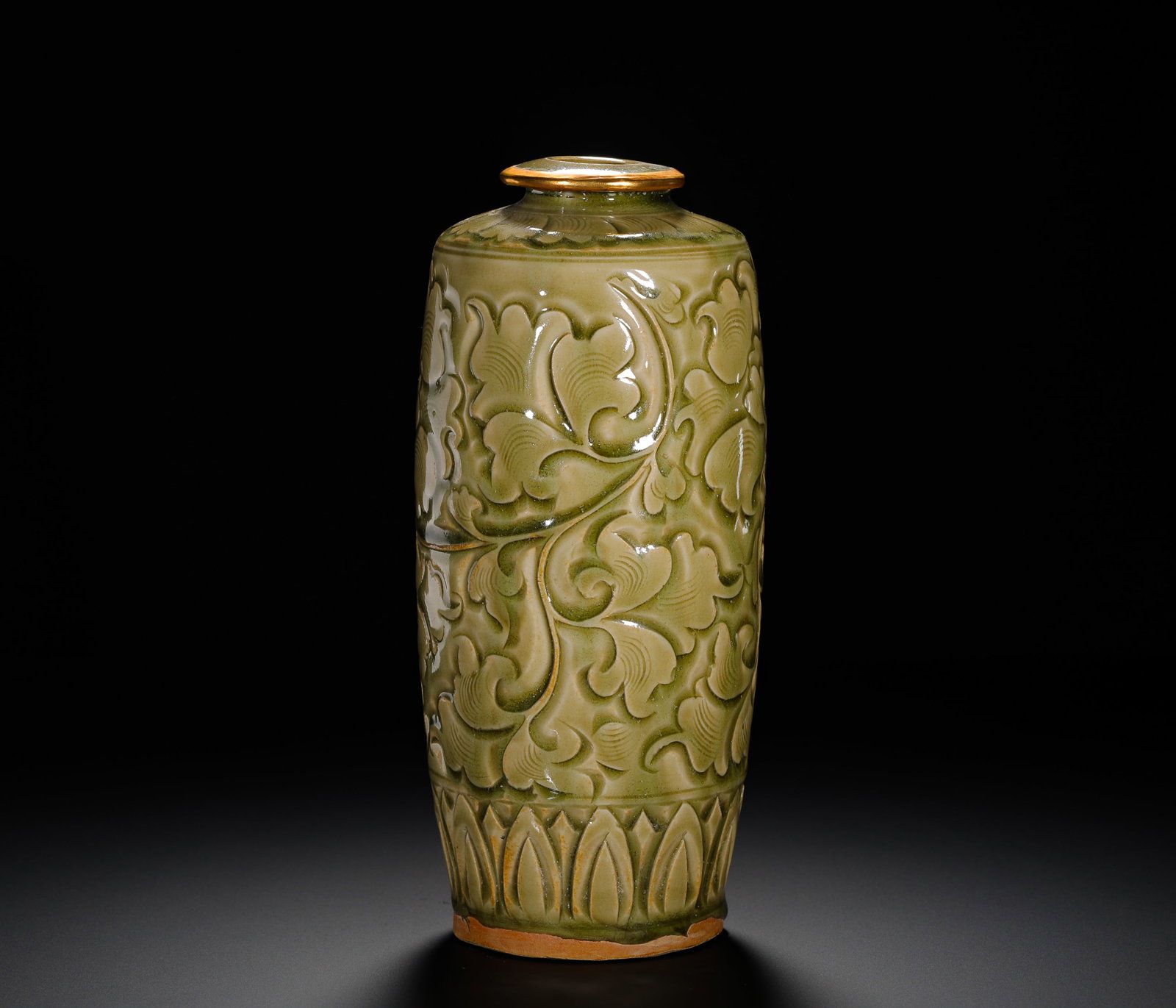 SONG YAOZHOU KILN CELADON STRAIGHT CYLINDER VASE (1 of 10)