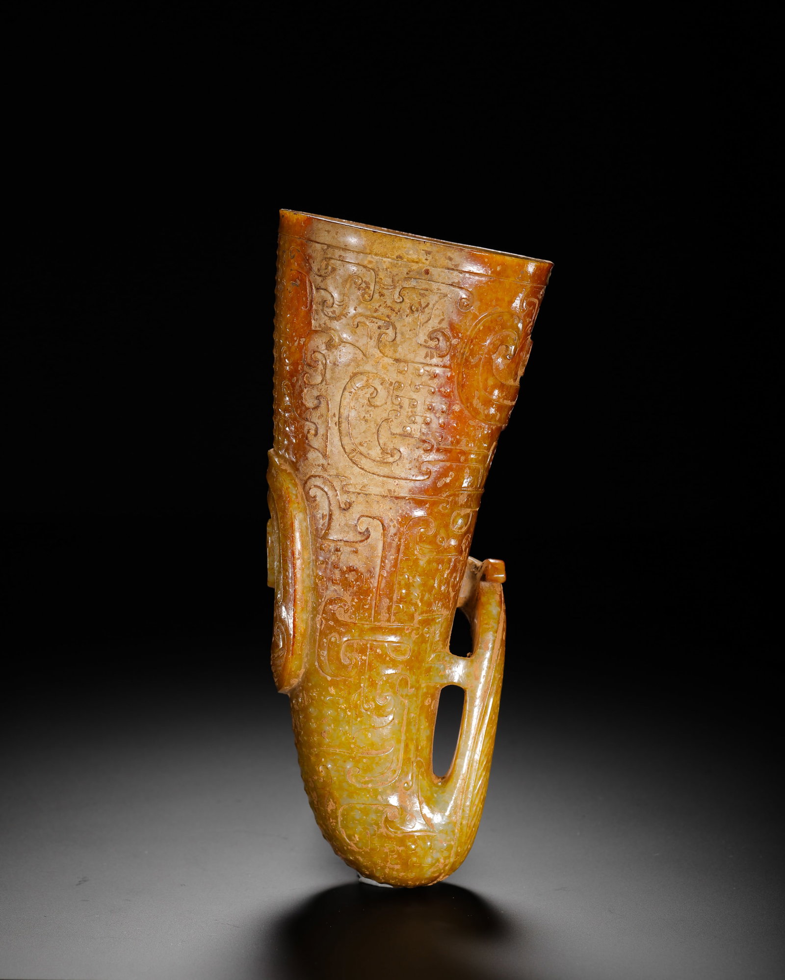 HAN DYNASTY JADE DRAGON AND PHOENIX PATTERNED HORNED CUPS (1 of 10)