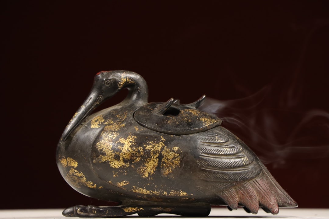 BRONZE GILDED CRANE INCENSE BURNER OF THE QING DYNASTY (1 of 6)
