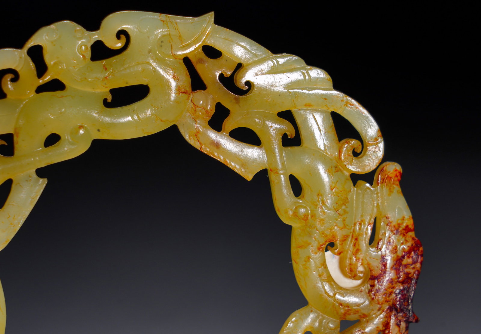 HAN DYNASTY HETIAN JADE DRAGON-PATTERNED RING - 10