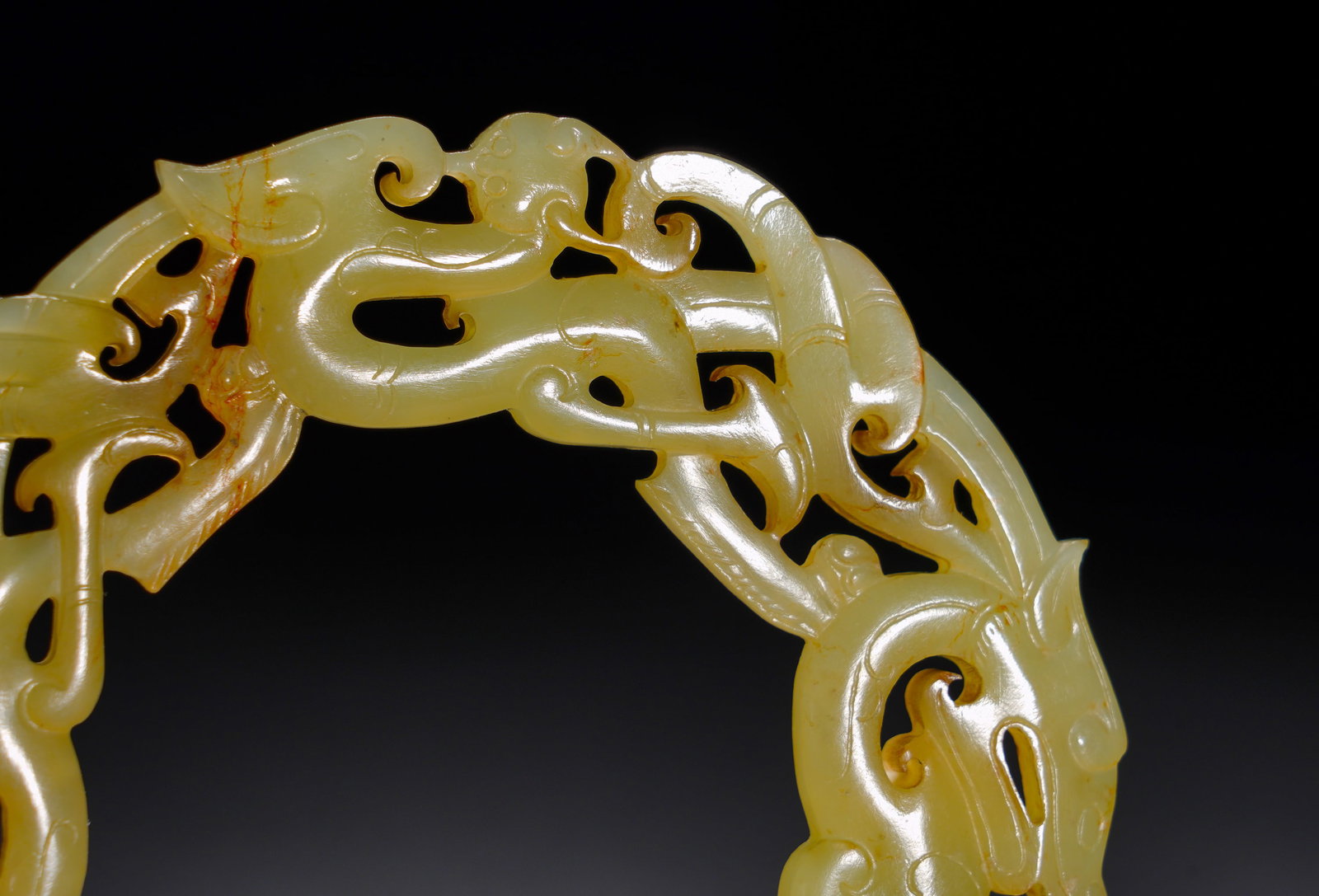 HAN DYNASTY HETIAN JADE DRAGON-PATTERNED RING - 3