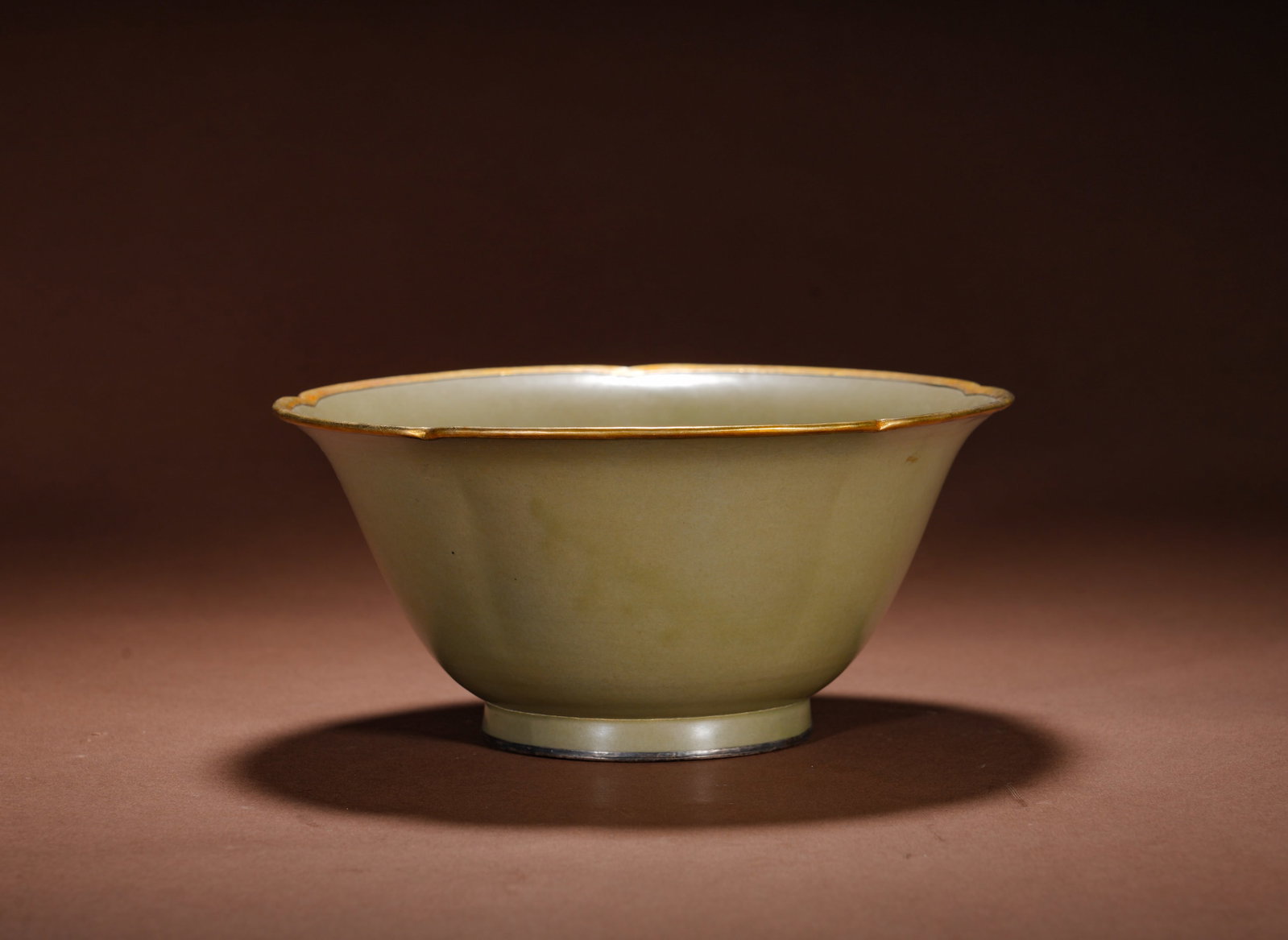 SONG DYNASTY YUE KILN GILDED BOWL (1 of 7)