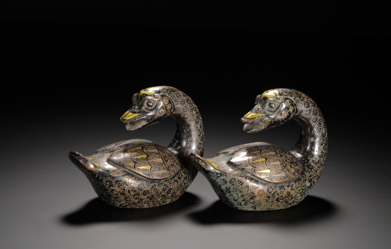 BRONZE WITH INLAID GOLD AND SILVER IN THE SHAPE OF A WILD GOOSE (1 of 6)