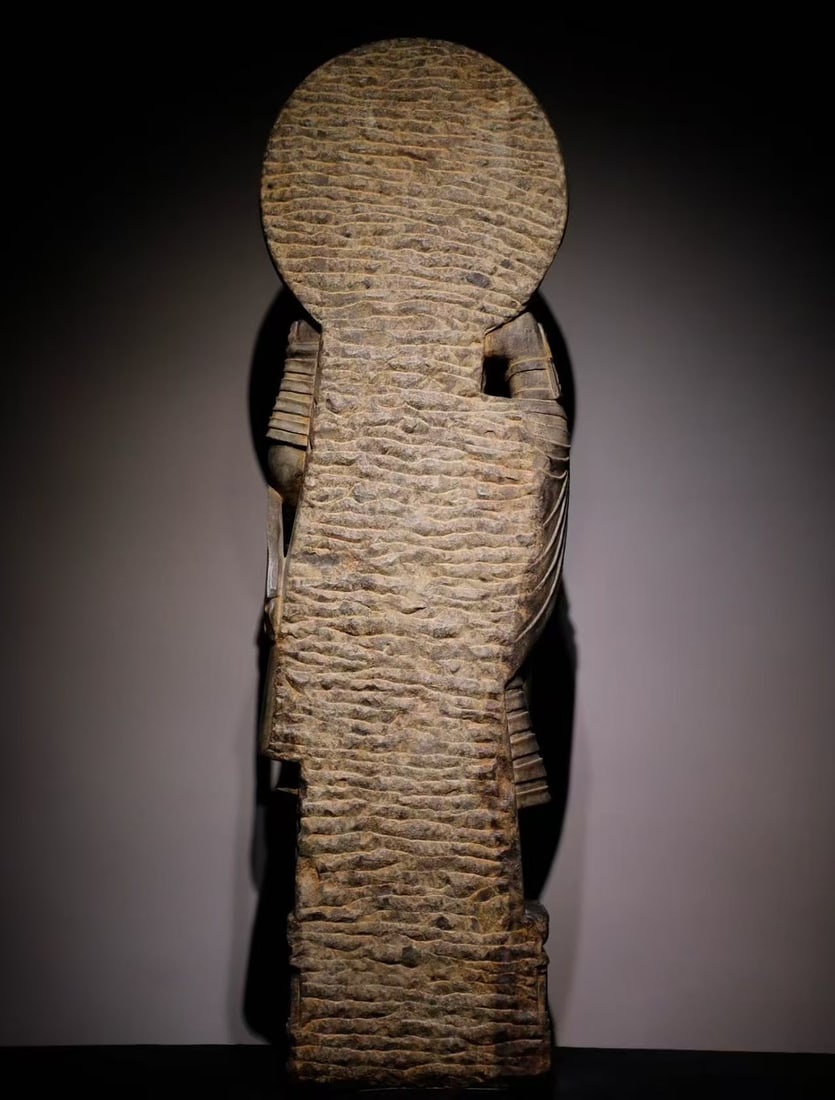 3RD CENTURY JIANTUO STONE BUDDHA STATUE - 2