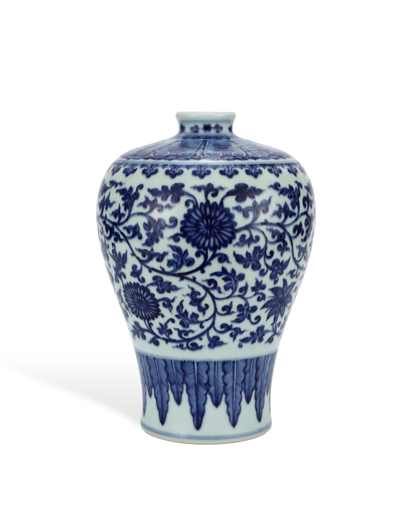 MING DYNASTY BLUE AND WHITE ENTWINED PLUM VASE