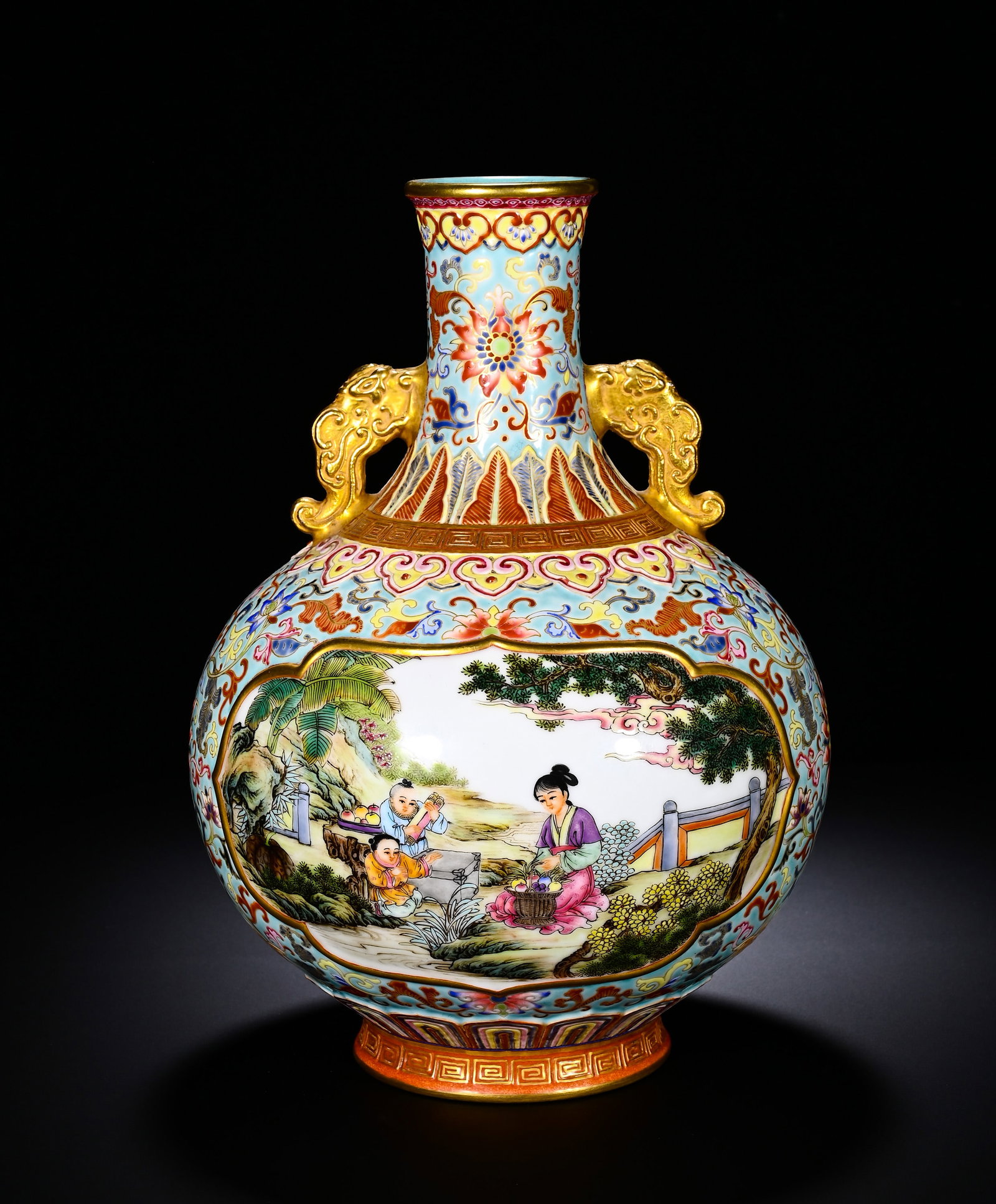 QING DYNASTY QIANLONG POLYCHROME GILDING CONSECZONED LADY BABY PLAYING DOUBLE-EARED VASE: Height: 30cm(11.81in), Diameter: 18cm(7.09in)This is a Qianlong?period famille?rose vase with gilded chilong?handles on turquoise?green ground, featuring lady?and?children?at?play medallions. Flared m