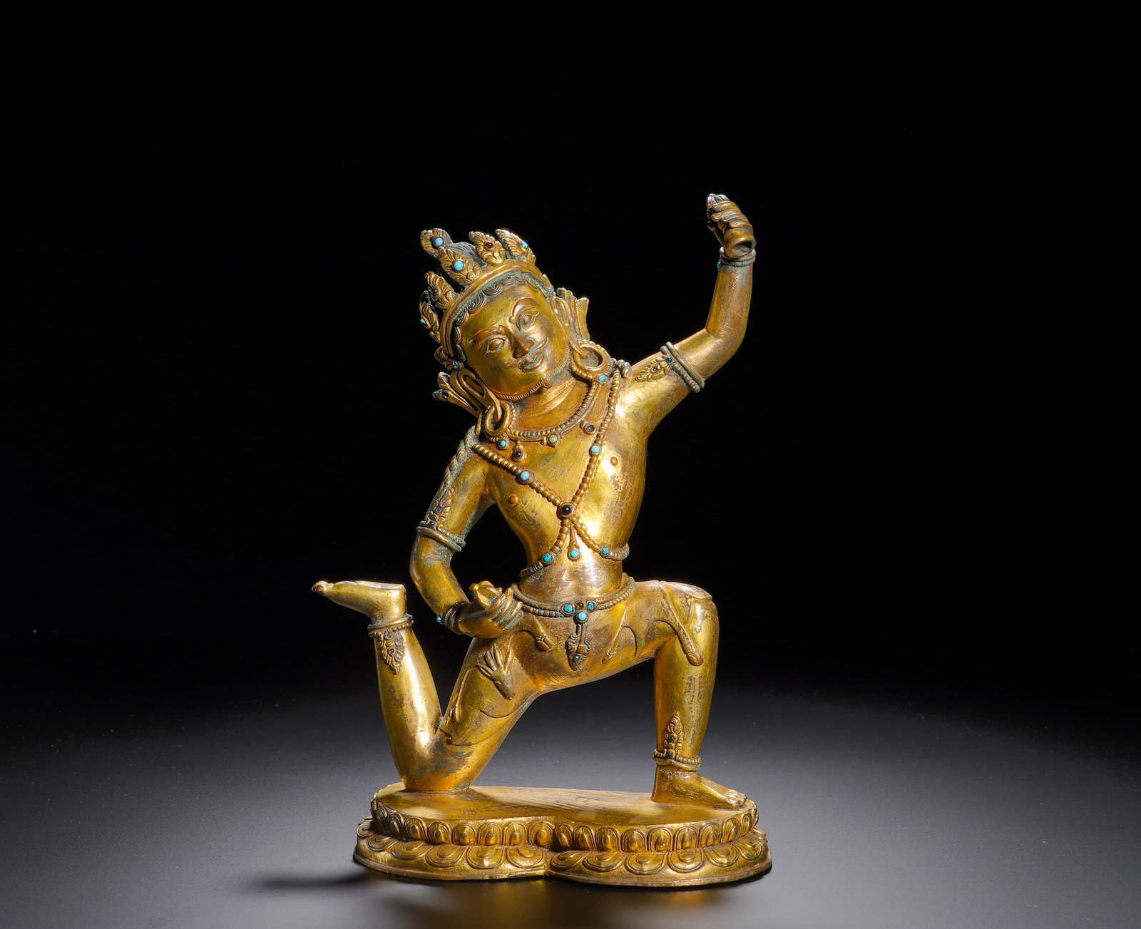 A GILDED BRONZE VAJRAPANI STATUE FROM THE QING DYNASTY: Height: 25cm(9.84in), Width: 16cm(6.30in), Weight: 2060g (4.542lb)As one of the Eight Great Bodhisattvas, Vajrapani embodies spiritual power, renowned for subduing obstacles, dispelling fear and prote
