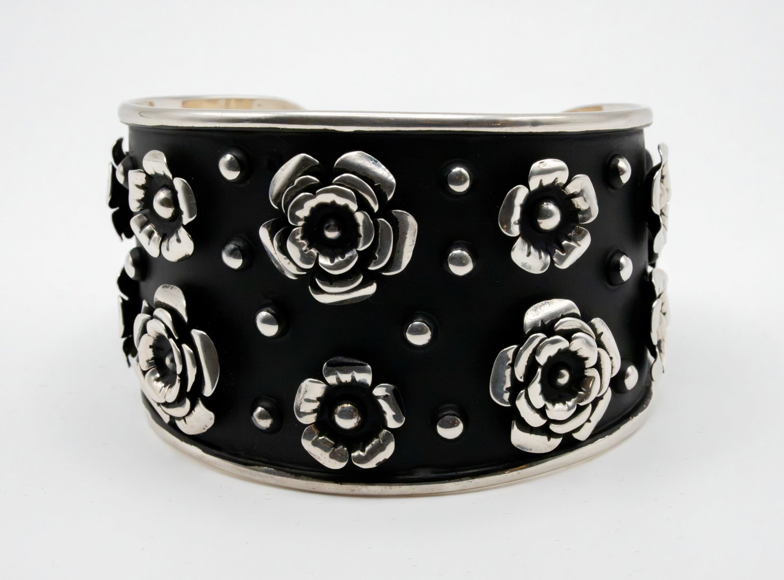 Mexico Sterling Black Floral Cuff (1 of 6)