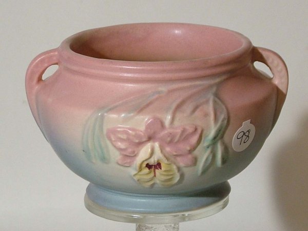 Hull Pottery Vase Orchid Pattern: Hull Orchid Vase ca. 1938 Hull USA 310-4 3/4. Rust stain on bottom of inside. No chips, cracks, hairlines or other damage noted. Stands 3" tall, 4 3/4" wide.