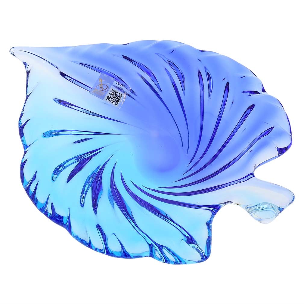 Murano Glass Sommerso Leaf Bowl - Aqua Blue: This breathtaking Murano Glass Decorative Plate is the very essence of the play of light and color that characterizes the art of Venetian glass-making. The plate's artistic look and rare brilliance ar