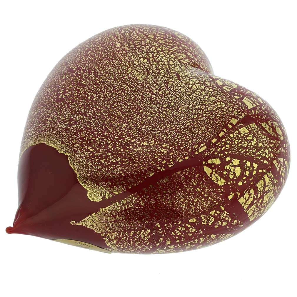 Murano Glass Red Gold Heart: Venice, the city of canals, gondolas, and quiet medieval streets, is well known as the most romantic place in the world. Combine that with Murano's ancient glassmaking tradition, and you get a recipe 