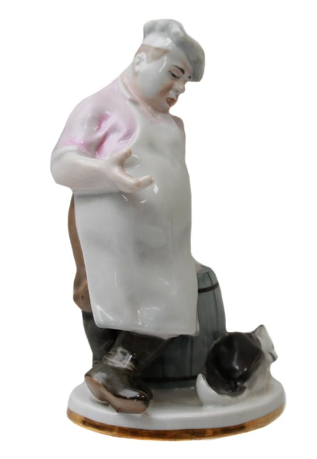 Russian Porcelain Cook Figurine and Kuznetsov Board (1 of 10)