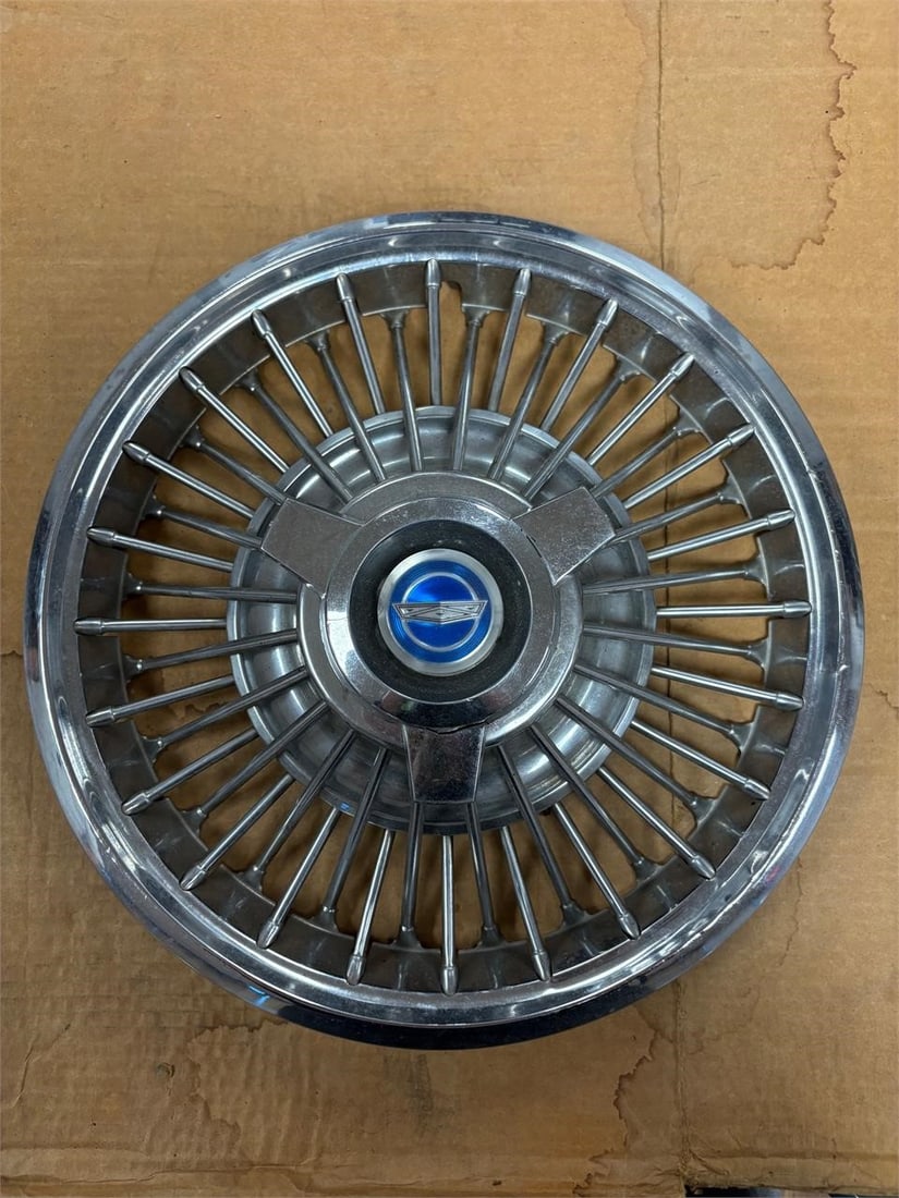 1965-67 Ford Mustang Single Hubcap (1 of 2)