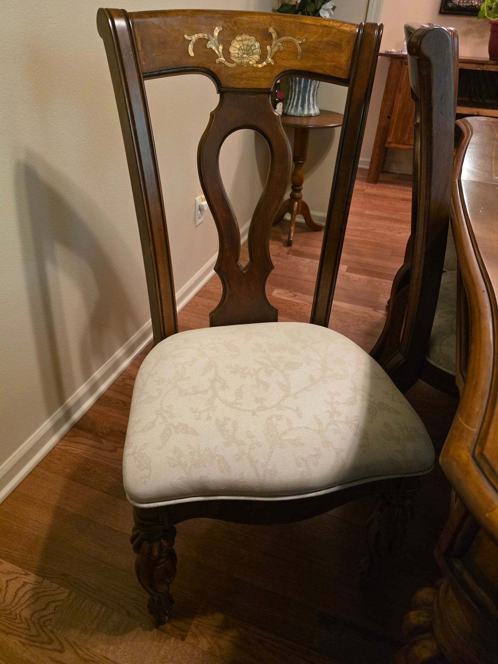 Cathy Ireland dining table - 3