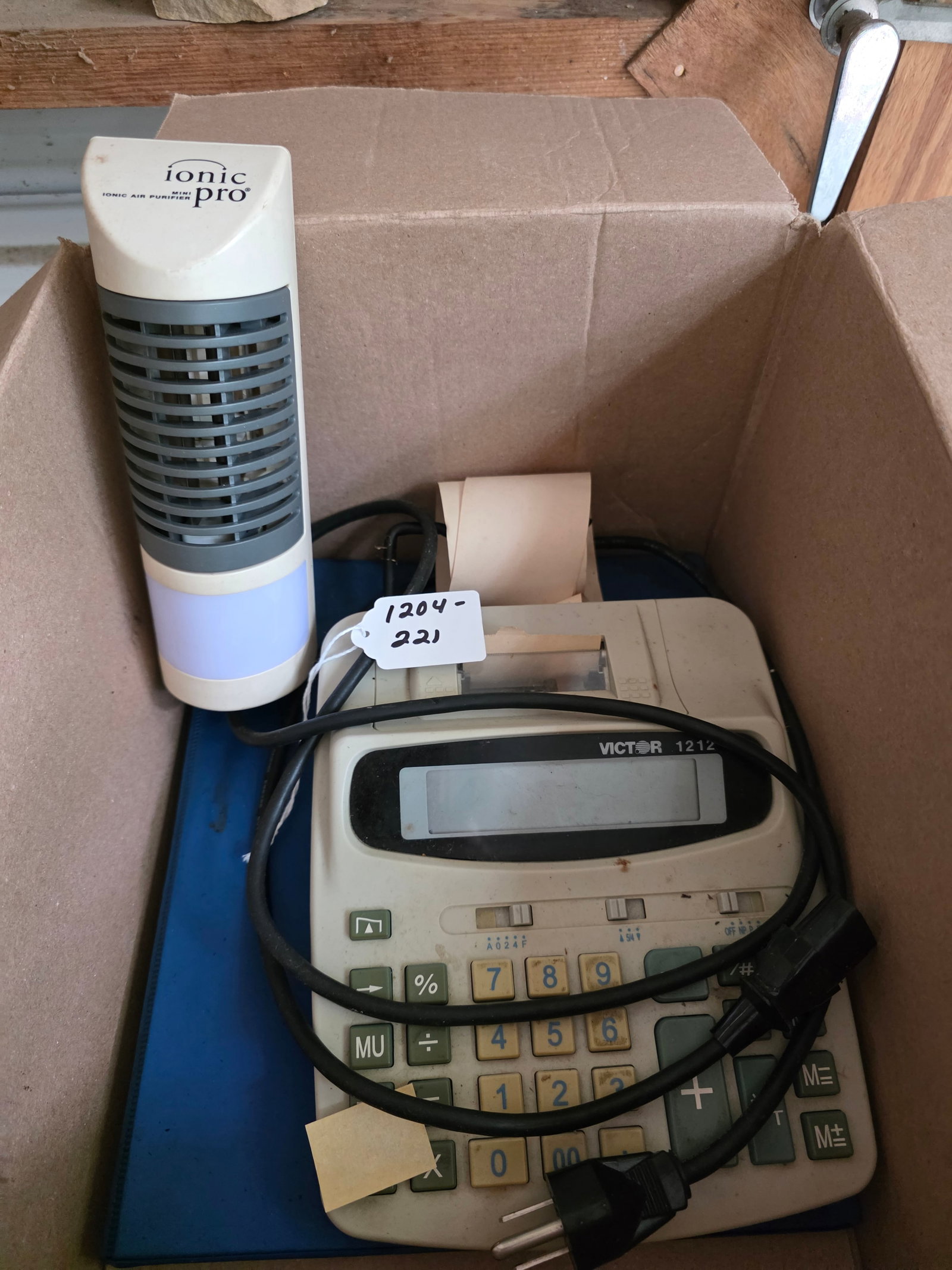Electric calculator and air pro: both in working condition