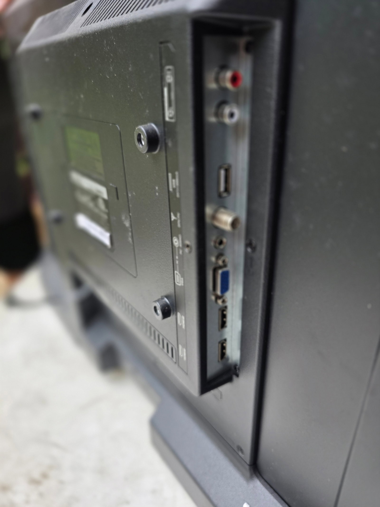 Seiki TV wall mount - 2