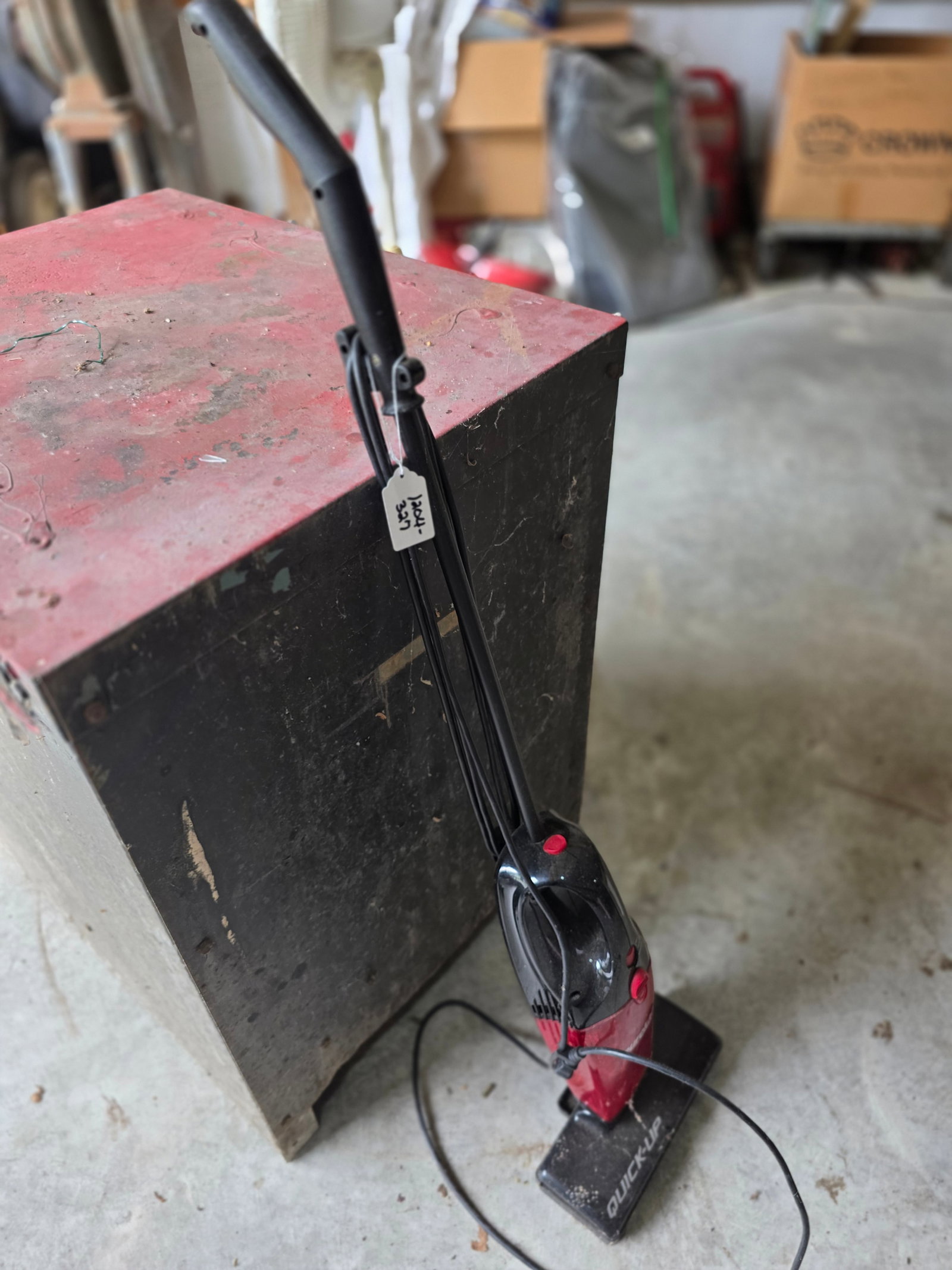 Small Eureka vacuum - 2