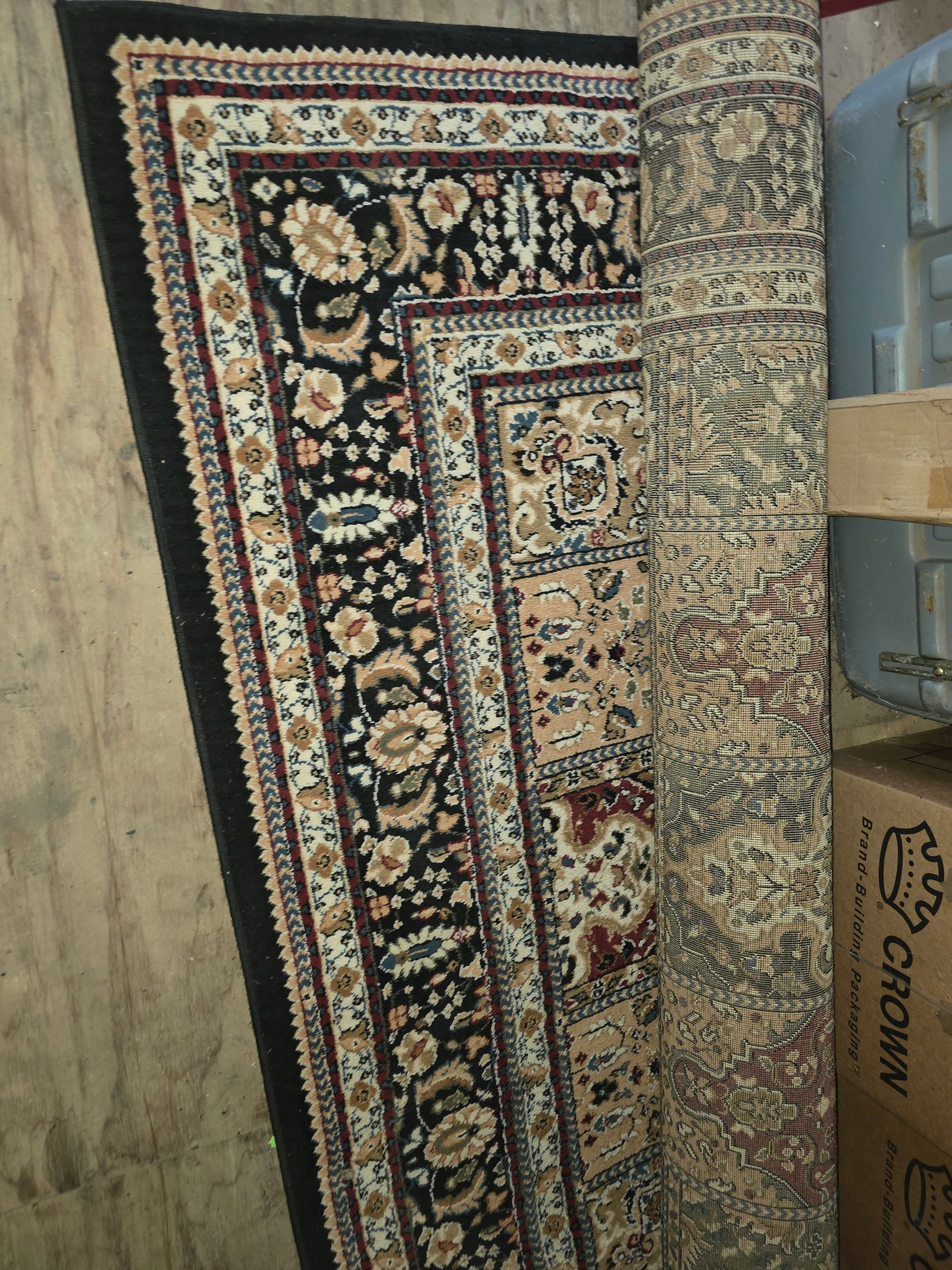 Traditional Area Rug - 2