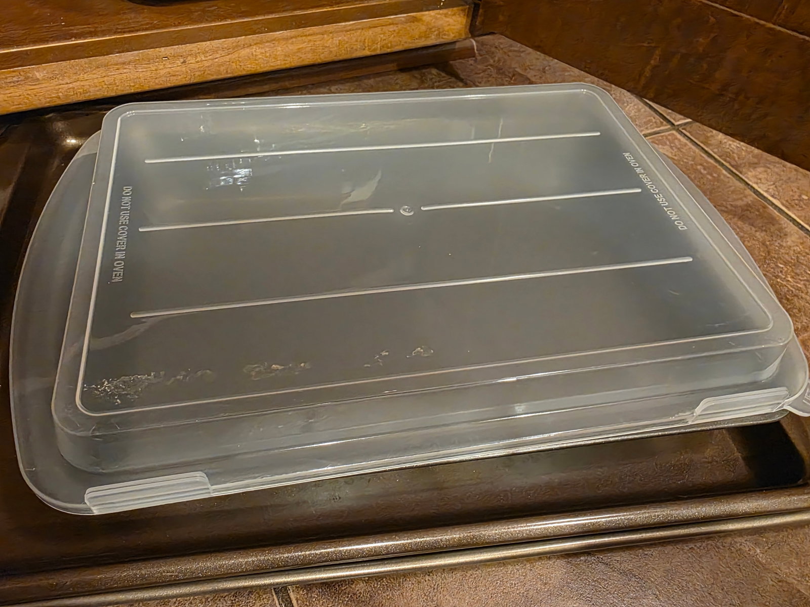 Wilton Bakeware Bundle with Covered Cake Pan, Cookie Sheets & Mini Bundt Pan - 2