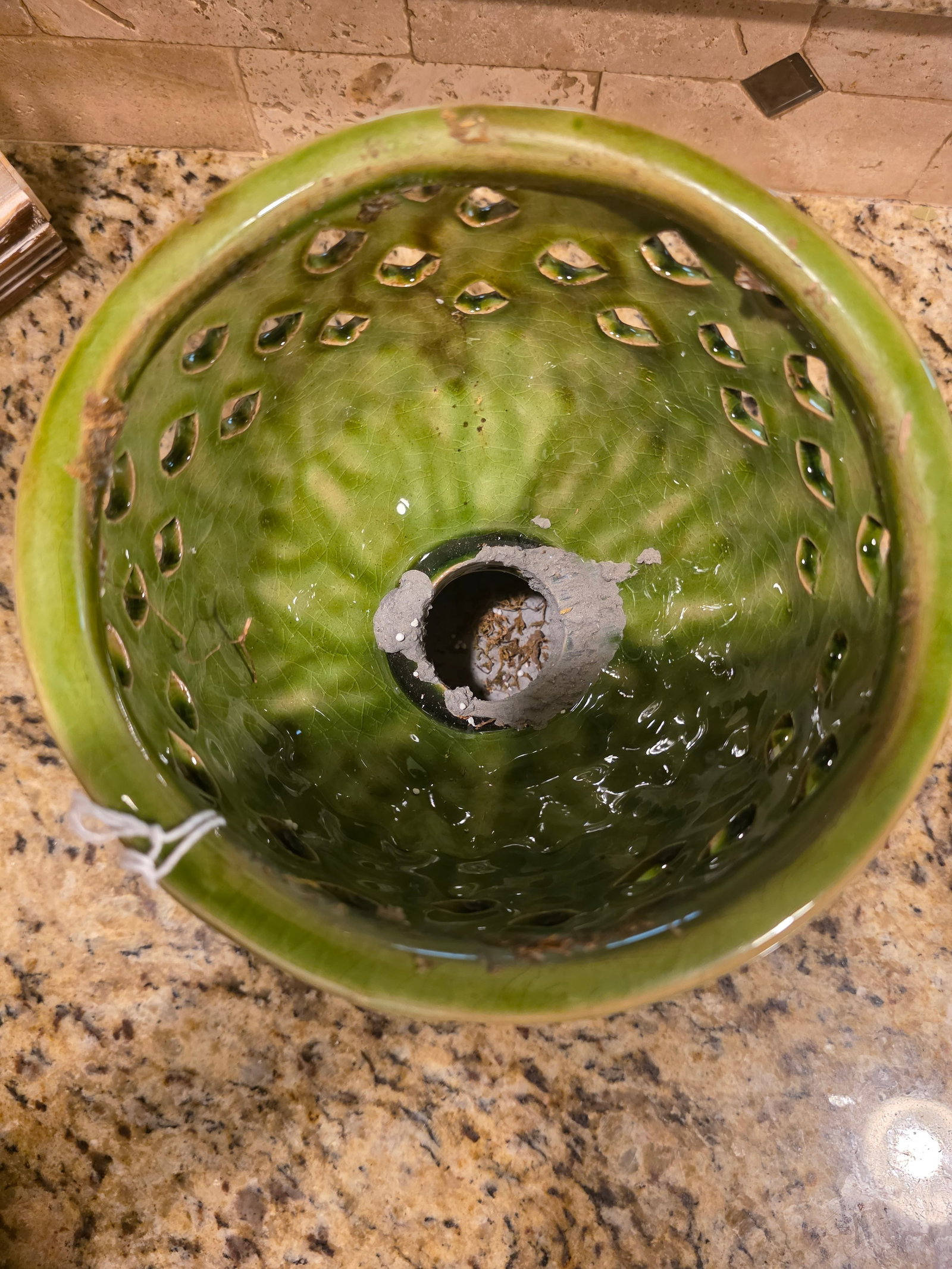 Green ceramic planter - 2