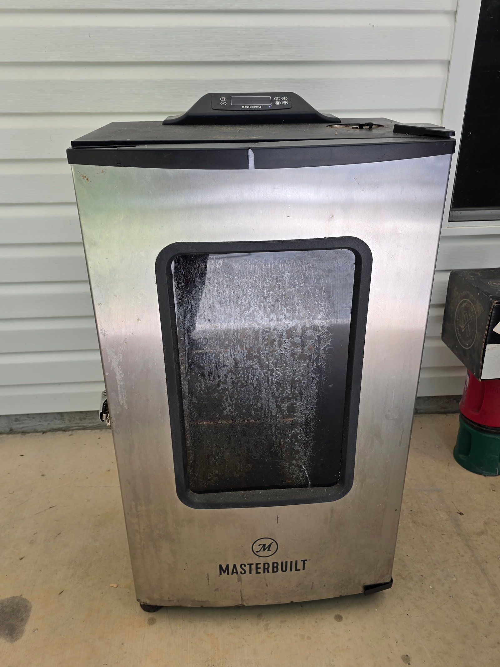Masterbuilt Electric Smoker - 2