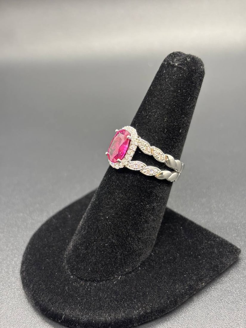 White Gold Ruby Diamond Halo Split Shank Ring - 8