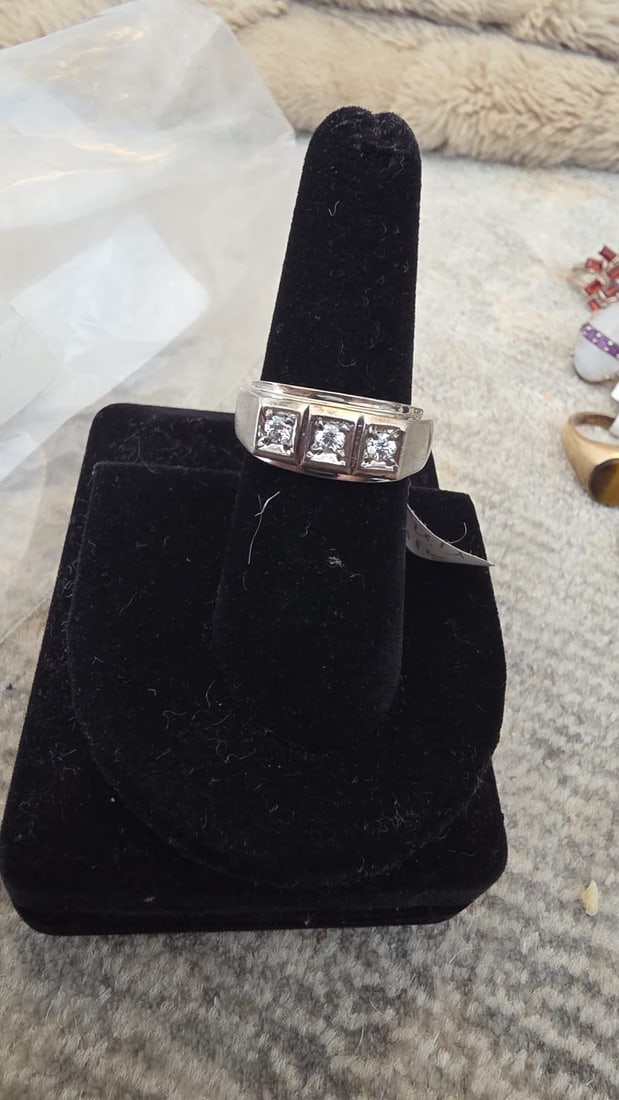 Distinctive Handcrafted Silver Ring: NOTE: Additional lots may be added until the final day of the auction. Please check back regularly for updates and newly added items. This distinctive jewelry piece features an elegant design with dec