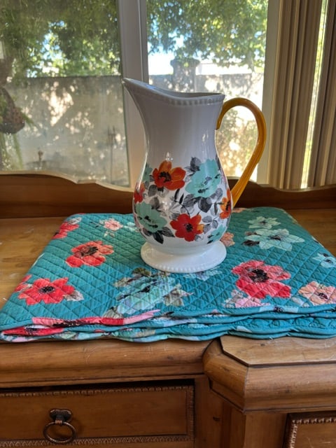 Pitcher and Reversible Tablerunner (1 of 3)