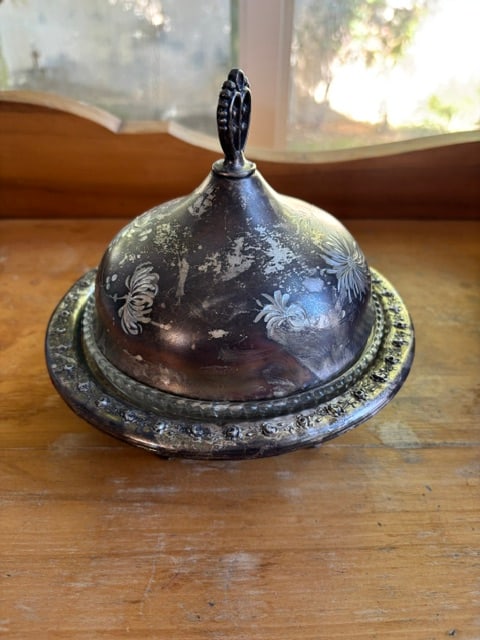 Quadruple Plate Silver Plated Covered Dish Bowl and Lid (1 of 4)