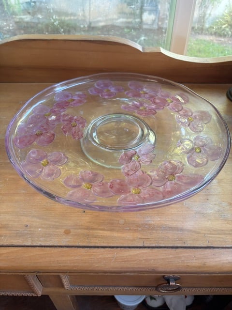 1948 COLONY GLASS Cranberry Pink Dogwood 13.5" Footed Centerpiece Bowl: PatternDogwood CranberryAntiqueYesType of GlassPressed GlassColorClear Glass with Cranberry Pink with YellowTime Period1940s/1950s/1960sYear Manufactured1948SubjectDogwoodBrandColony GlassTypeCenterpi