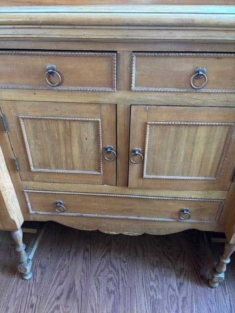 Jacobean buffet - 5