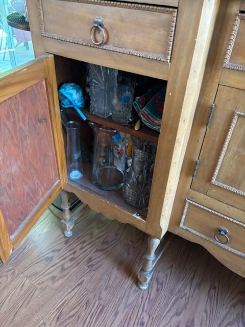 Jacobean buffet - 7