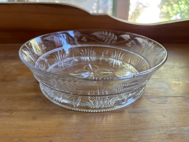 Riverside Glass Co. "Marsh Fern" bowl, first produced around 1889 (1 of 4)